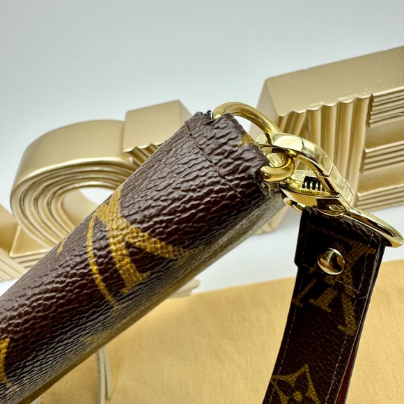 Authentic LV insolite wallet - Picture 11 of 12